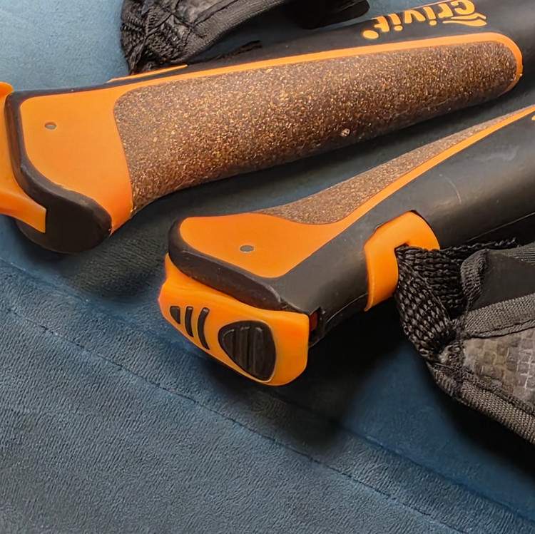 خرید باتوم اورجینال کوهنوردی Crivit fx carbon با قیمت مناسب و ارسال فوری از کوهنورد شاپ تبریز